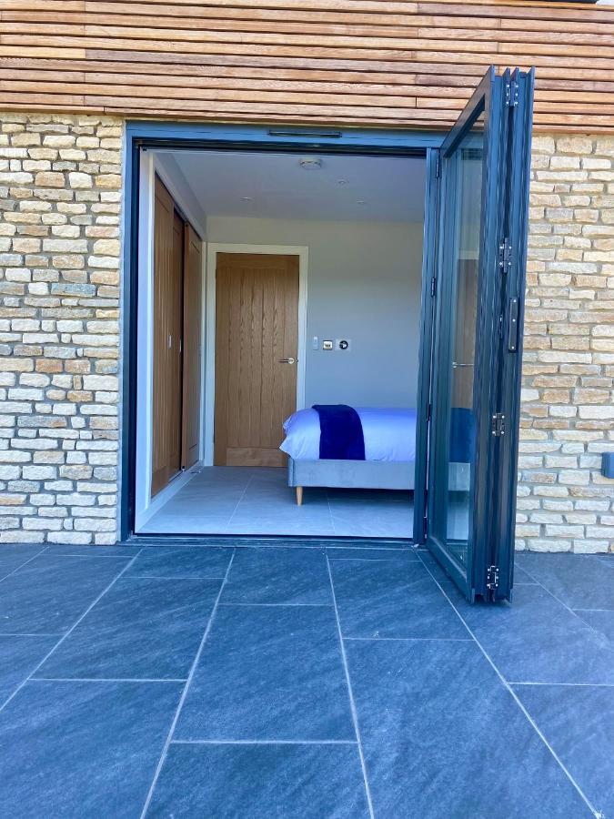 Stunning Modern Home Set In Beautiful Grounds. Bath Luaran gambar